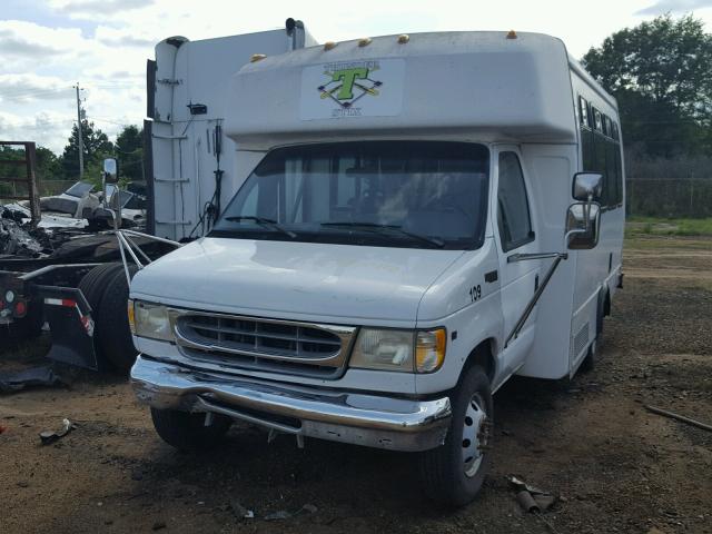 1FDWE35L2YHB42844 - 2000 FORD E350 WHITE photo 2