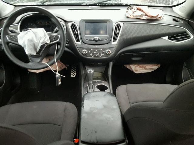 1G1ZB5ST0HF208404 - 2017 CHEVROLET MALIBU LS Grafit foto 9