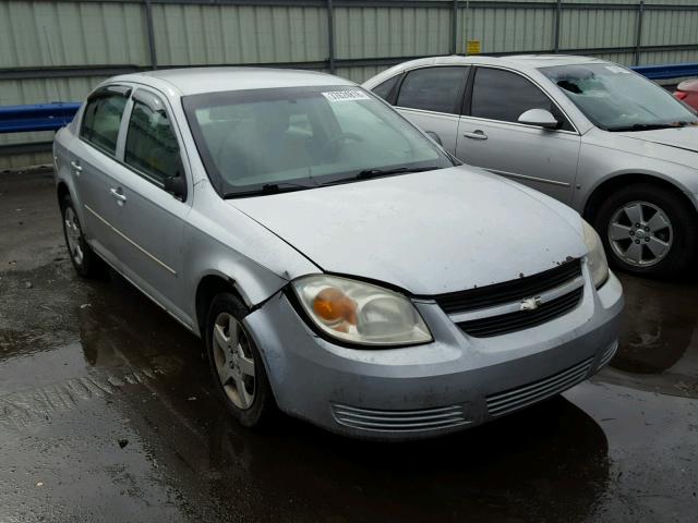 1G1AK52F657515069 - 2005 CHEVROLET COBALT SILVER photo 1