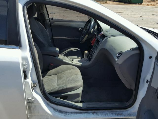 1G1ZA5E19BF292999 - 2011 CHEVROLET MALIBU LS თეთრი ფოტო 5