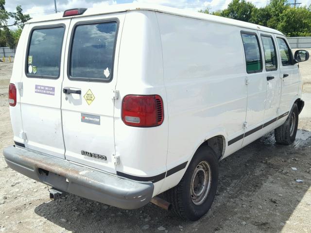 2D7JB21Y63K531095 - 2003 DODGE RAM VAN B2 WHITE photo 4