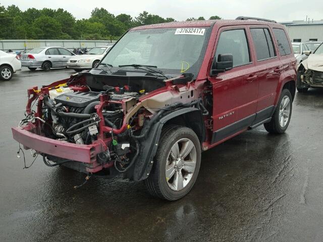 1C4NJPFB3ED576346 - 2014 JEEP PATRIOT LA RED photo 2