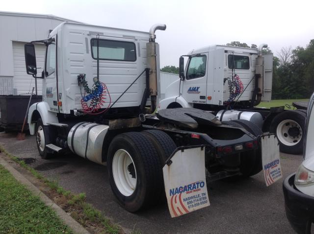 4V4M19GF87N396340 - 2007 VOLVO VN VNM WHITE photo 3