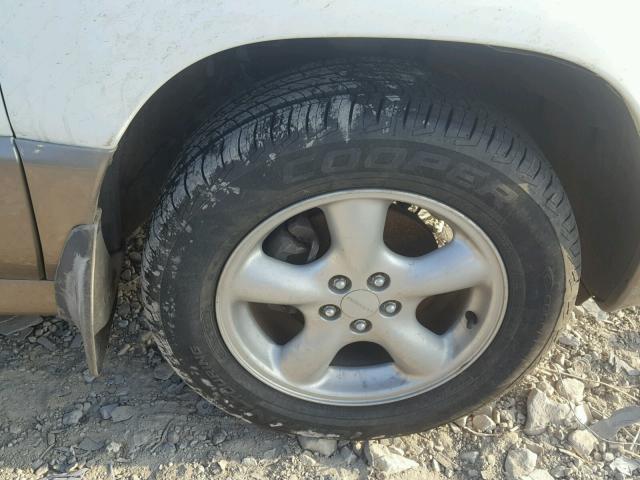 JF1SF65552H726543 - 2002 SUBARU FORESTER S WHITE photo 9