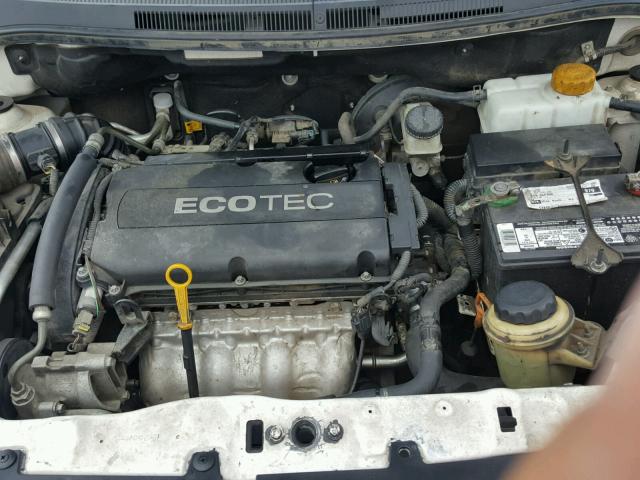 KL1TD56E89B347182 - 2009 CHEVROLET AVEO LS WHITE photo 7