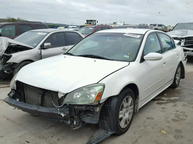 1N4AL11D95C278863 - 2005 NISSAN ALTIMA S WHITE photo 2