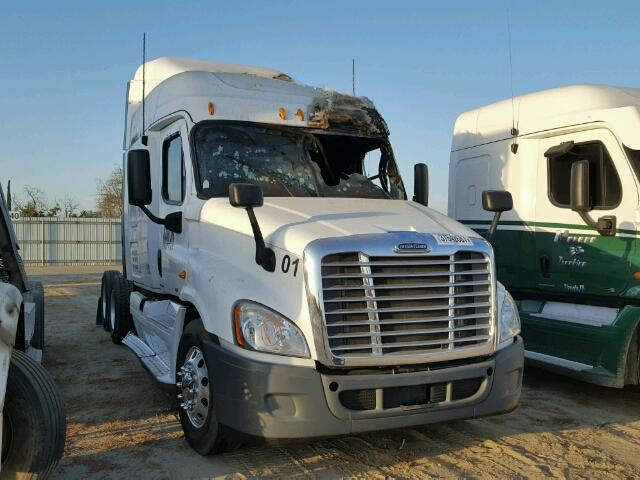 1FUJGLDR6CSBB2263 - 2012 FREIGHTLINER CASCADIA 1 WHITE photo 1