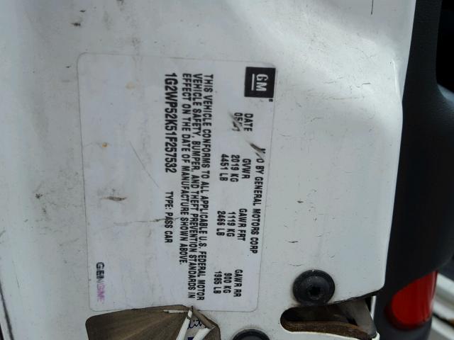 1G2WP52K51F257532 - 2001 PONTIAC GRAND PRIX WHITE photo 10