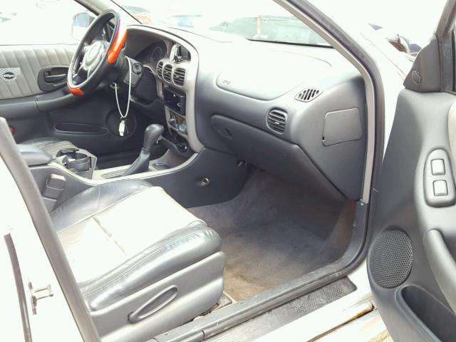 1G2WP52K51F257532 - 2001 PONTIAC GRAND PRIX WHITE photo 5