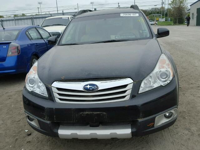 4S4BRDKC1B2425761 - 2011 SUBARU OUTBACK 3. BLACK photo 9