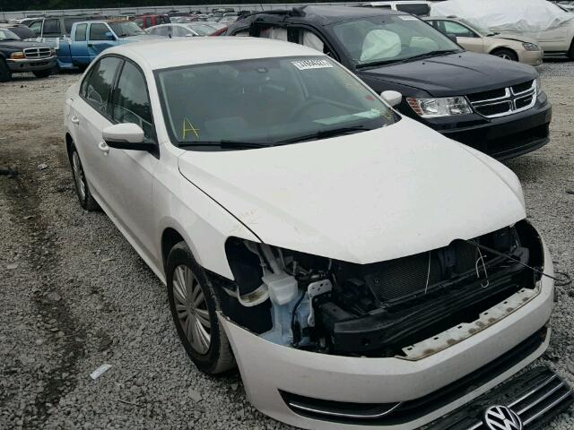 1VWAT7A31FC039648 - 2015 VOLKSWAGEN PASSAT S أبيض صورة 1