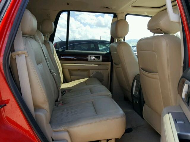 5LMFU28535LJ02630 - 2005 LINCOLN NAVIGATOR წითელი ფოტო 6