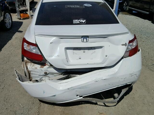 2HGFG12658H556715 - 2008 HONDA CIVIC LX WHITE photo 9