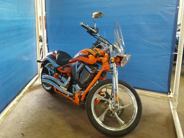 5VPXB36N4D3026152 - 2013 VICTORY MOTORCYCLES JACKPOT ORANGE photo 1