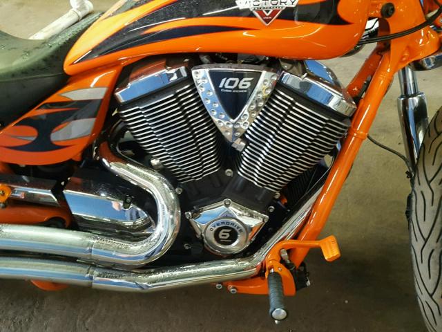 5VPXB36N4D3026152 - 2013 VICTORY MOTORCYCLES JACKPOT ORANGE photo 7