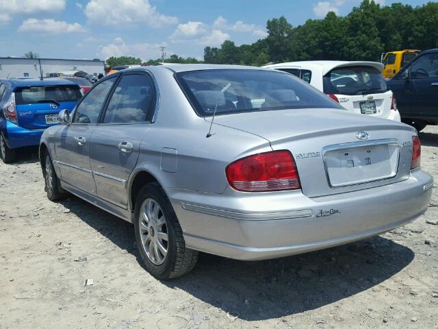 KMHWF35H95A135175 - 2005 HYUNDAI SONATA SILVER photo 3