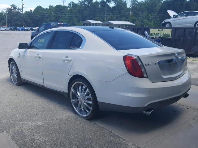 1LNHM94R99G613898 - 2009 LINCOLN MKS WHITE photo 3