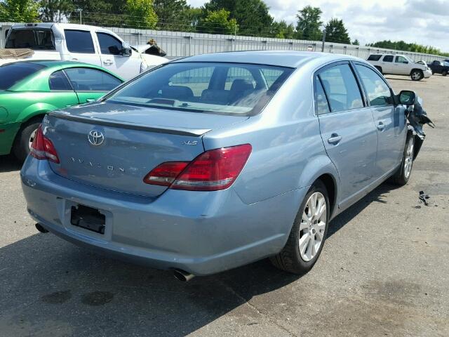 4T1BK36B48U292586 - 2008 TOYOTA AVALON XL BLUE photo 4