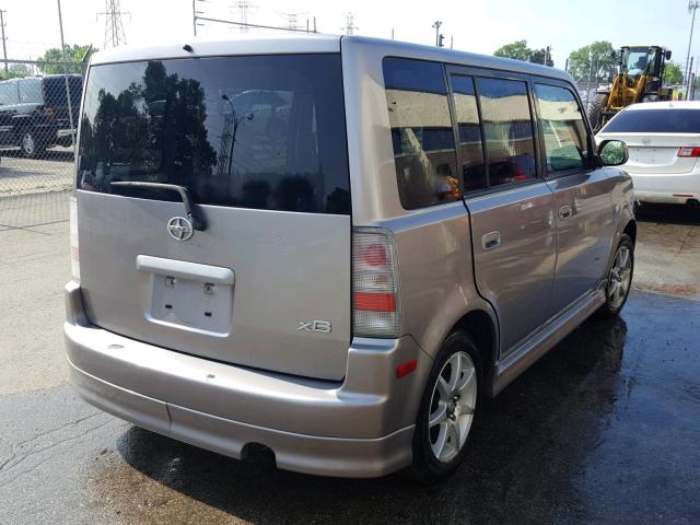 JTLKT334064110553 - 2006 TOYOTA SCION XB SILVER photo 4