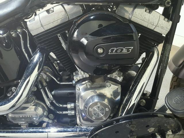 1HD1JRV17GB035218 - 2016 HARLEY-DAVIDSON FLS SOFTAI 黑色 照片 12