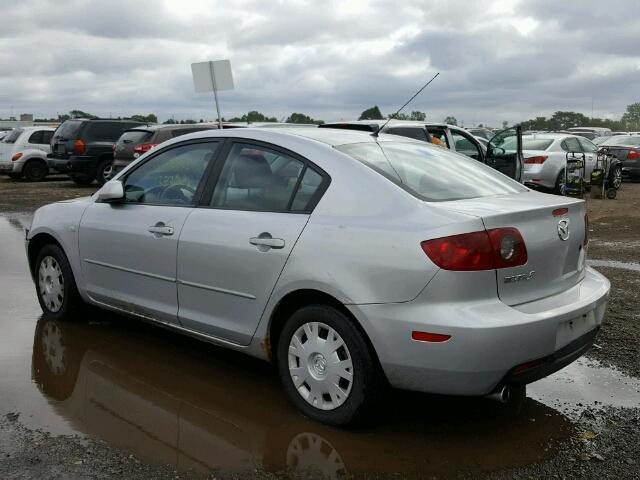 JM1BK12F941125542 - 2004 MAZDA 3 SILVER photo 3