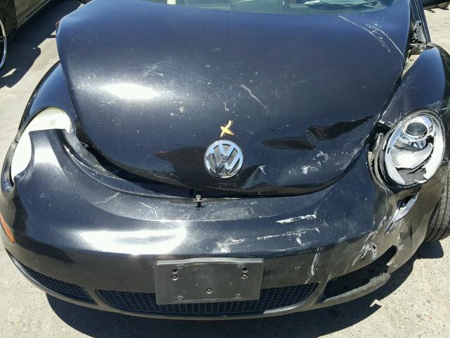 3VWPG31C79M509708 - 2009 VOLKSWAGEN NEW BEETLE 黑色 照片 7