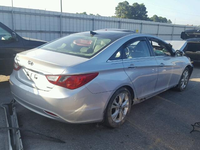 5NPEC4AC0CH349390 - 2012 HYUNDAI SONATA SE SILVER photo 4