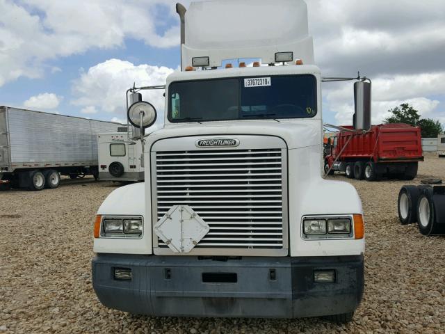 1FUWDMCA6WP950530 - 1998 FREIGHTLINER CONVENTION WHITE photo 9