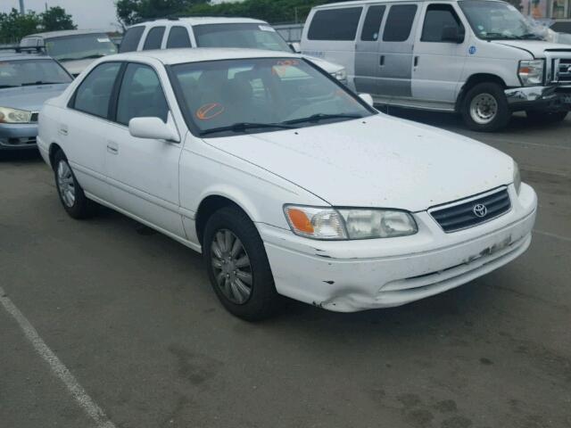 4T1BG22K91U819562 - 2001 TOYOTA CAMRY CE WHITE photo 1