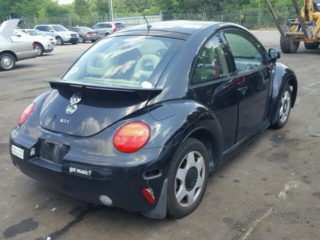 3VWCD21C1YM436674 - 2000 VOLKSWAGEN NEW BEETLE 黑色 照片 4
