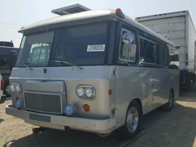 1631358699 - 1965 CORT MOTORHOME SILVER photo 2