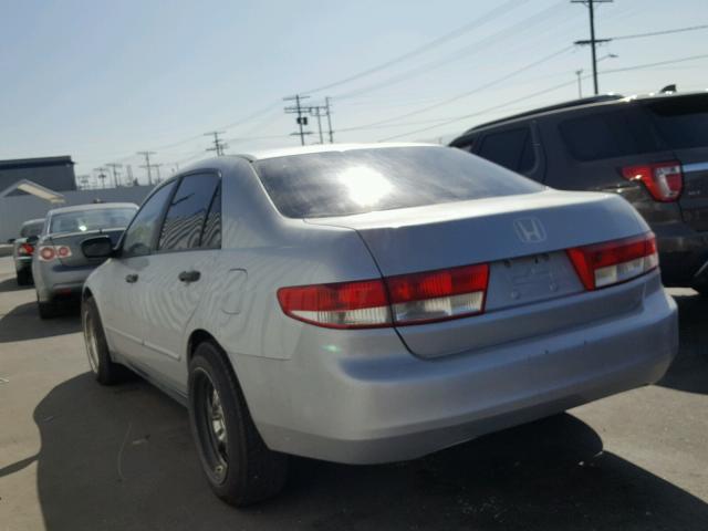 JHMCM551X4C032067 - 2004 HONDA ACCORD DX SILVER photo 3