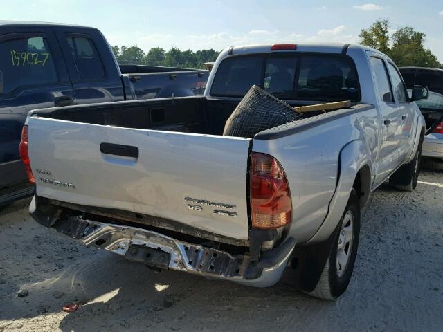 5TEKU72N46Z187279 - 2006 TOYOTA TACOMA DOU SILVER photo 4