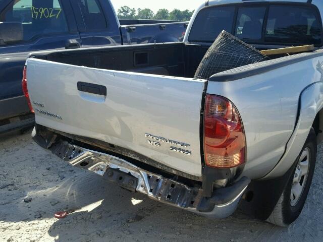 5TEKU72N46Z187279 - 2006 TOYOTA TACOMA DOU SILVER photo 9