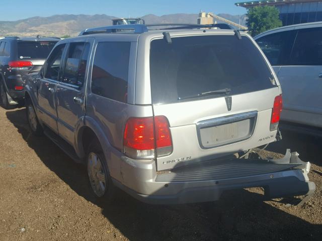 5LMEU68H83ZJ28549 - 2003 LINCOLN AVIATOR 银色 照片 3