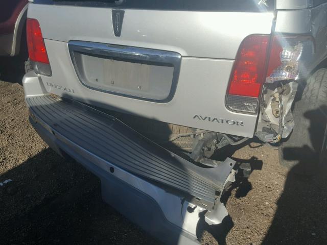 5LMEU68H83ZJ28549 - 2003 LINCOLN AVIATOR 银色 照片 9