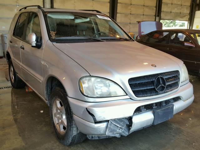 4JGAB54E71A287734 - 2001 MERCEDES-BENZ ML 320 SILVER photo 1