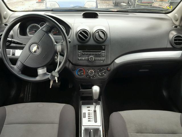 KL1TD6DEXAB051870 - 2010 CHEVROLET AVEO LS SILVER photo 9