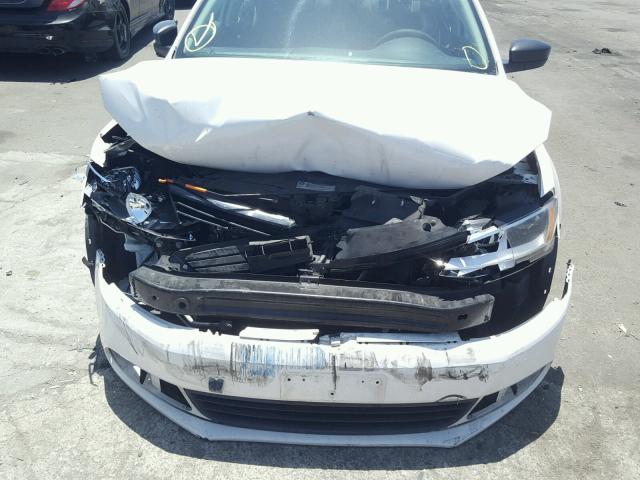 3VW2K7AJXDM238490 - 2013 VOLKSWAGEN JETTA BASE WHITE photo 9