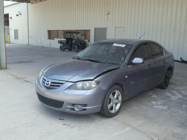 JM1BK123551307102 - 2005 MAZDA 3 S GRAY photo 2