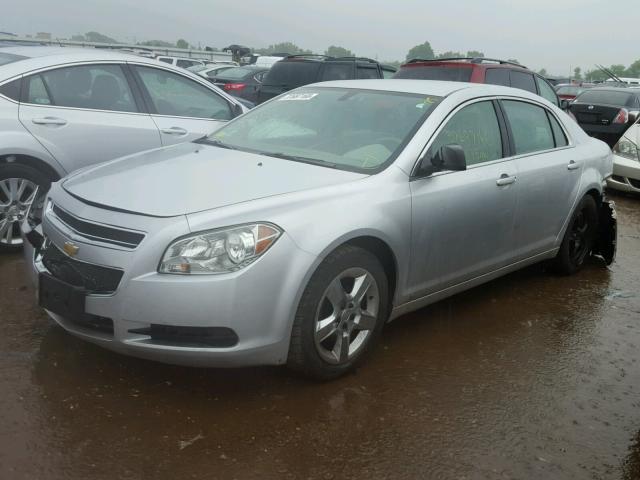 1G1ZA5EB8A4103570 - 2010 CHEVROLET MALIBU LS ვერცხლისფერი ფოტო 2