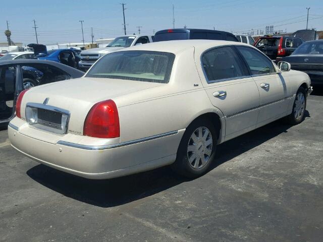 1LNHM83W93Y634737 - 2003 LINCOLN TOWN CAR C CREAM photo 4