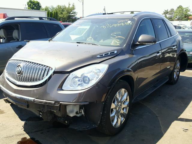 5GAKVDED0CJ278040 - 2012 BUICK ENCLAVE BROWN photo 2