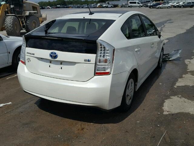 JTDKN3DU2B1438475 - 2011 TOYOTA PRIUS WHITE photo 4