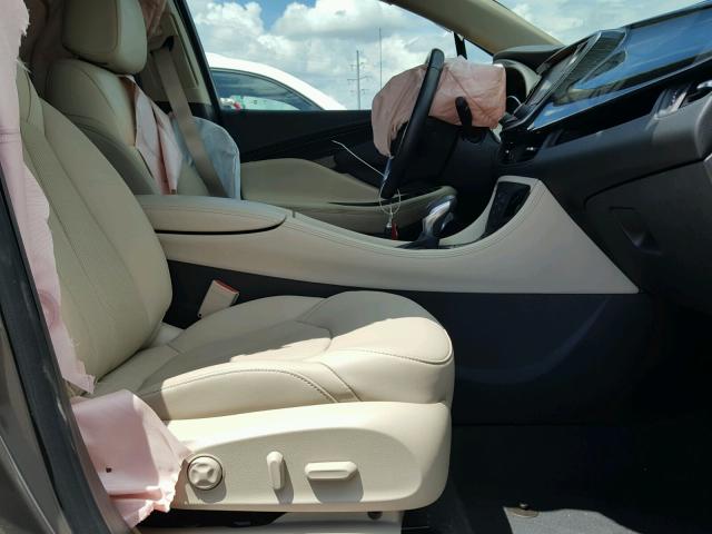 LRBFXBSA5HD192185 - 2017 BUICK ENVISION E BROWN photo 5