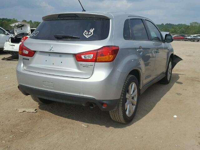 4A4AP3AU1DE006846 - 2013 MITSUBISHI OUTLANDER SILVER photo 4