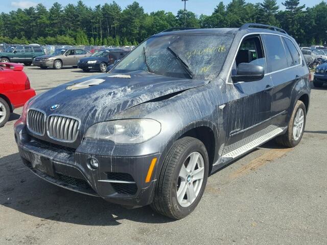 5UXZW0C58D0B92112 - 2013 BMW X5 XDRIVE3 CHARCOAL photo 2