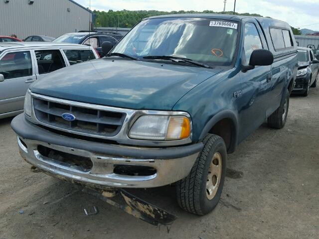 1FTDF18W0VLB94940 - 1997 FORD F150 GREEN photo 2