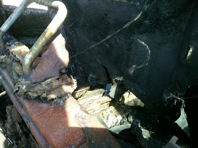 1LNHM87A12Y681631 - 2002 LINCOLN LS 勃艮第红 照片 5