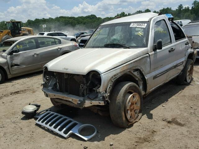 1J4GK48K42W252334 - 2002 JEEP LIBERTY SP SILVER photo 2